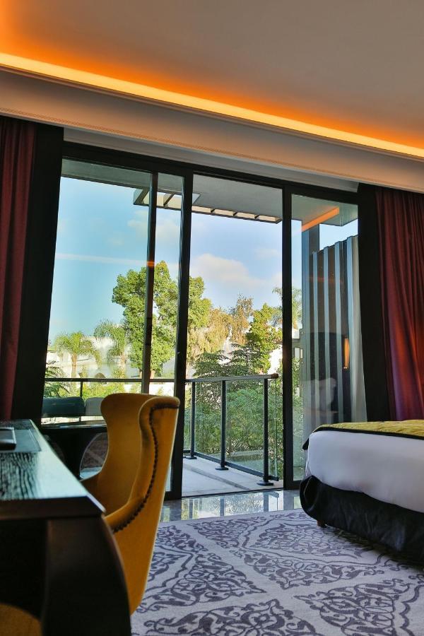 Hotel Story